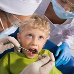 Летом дети чаще травмируют зубы